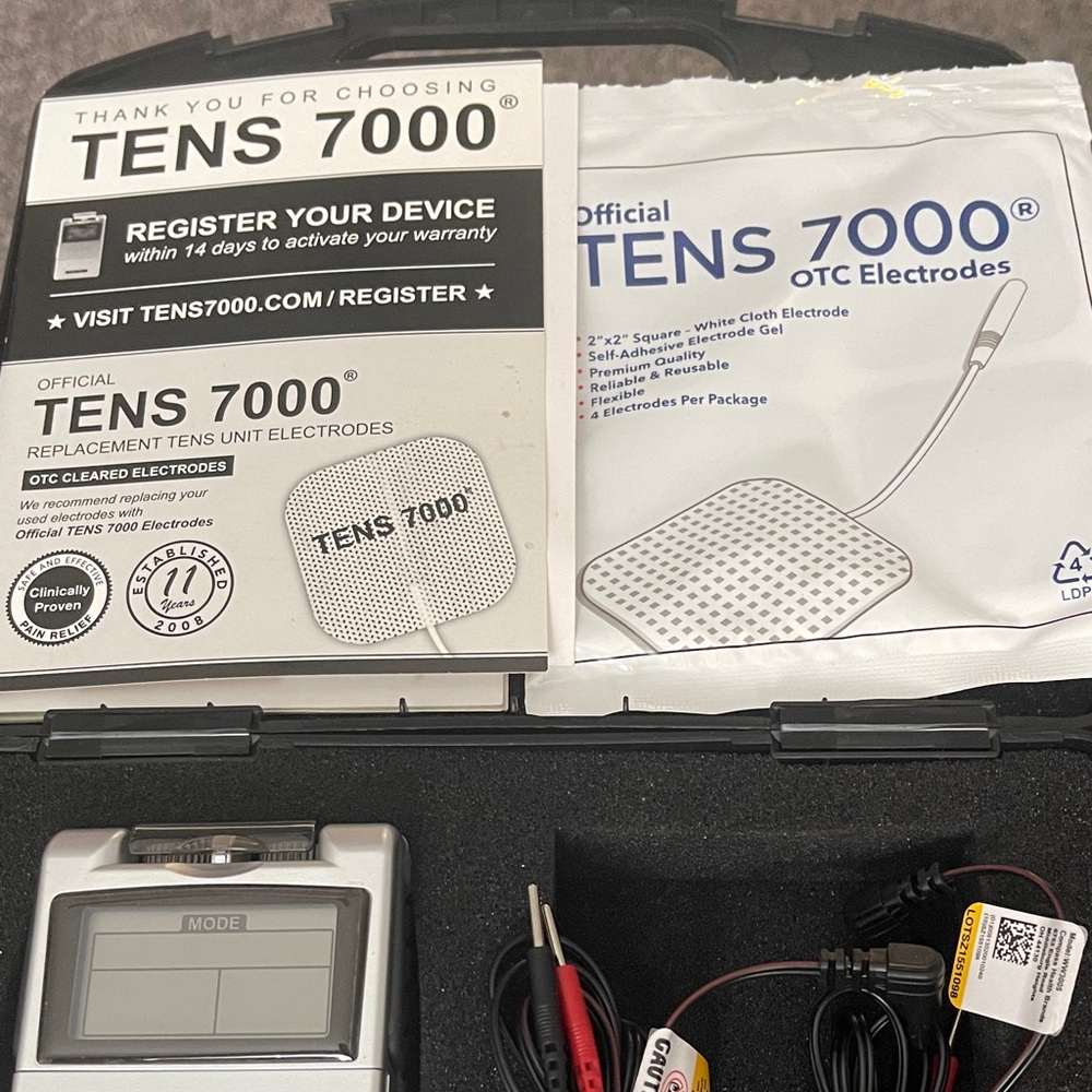 TENS 7000 Device with Electrodes - Picture 4 of 4